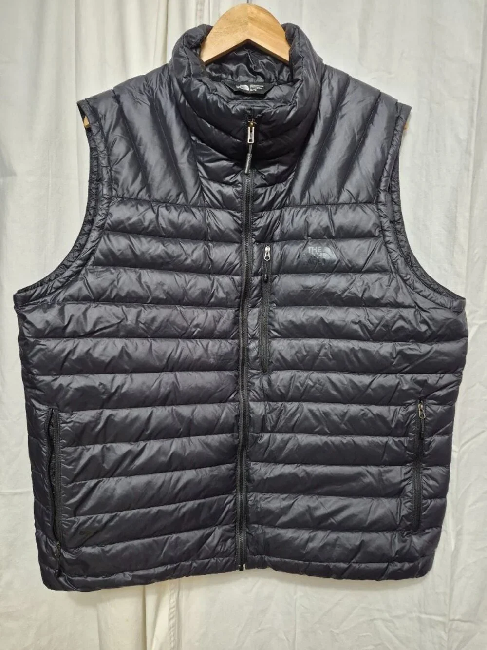 The North Face XL Black Goose Down Morph 800 Outdoor Party Work Travel Vest